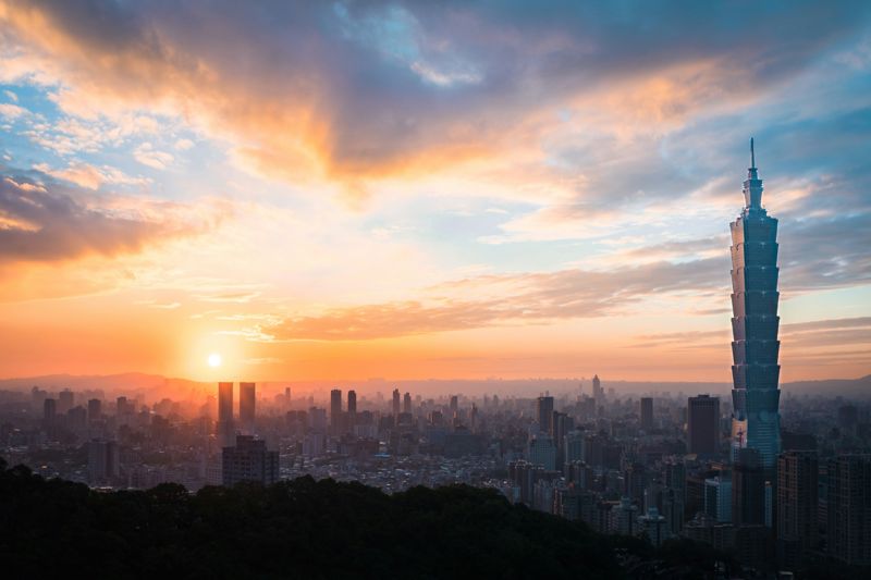 <https://images.unsplash.com/photo-1556115908-233c785befbe?ixlib=rb-4.0.3&q=85&fm=jpg&crop=entropy&cs=srgb>